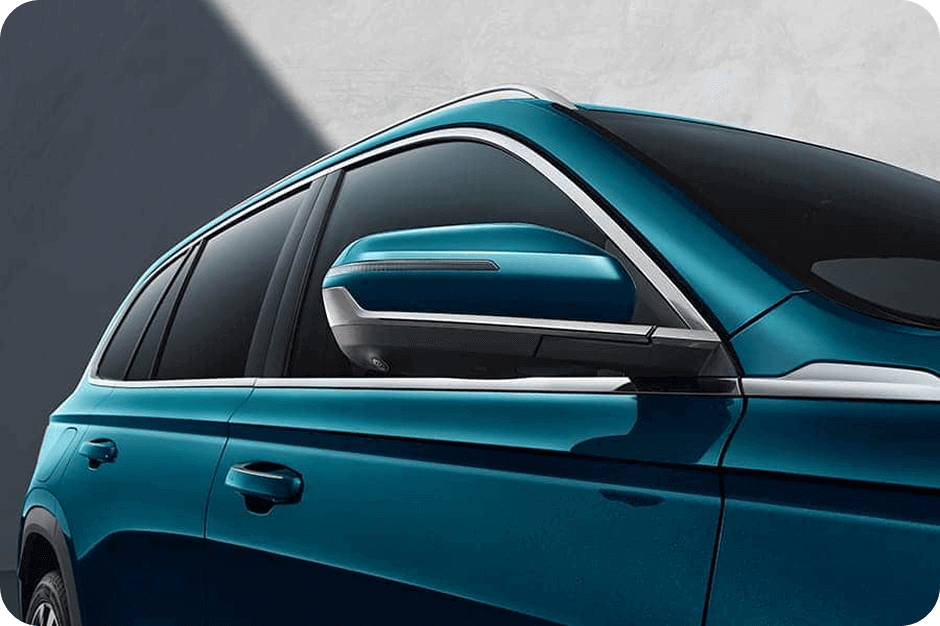 Exterior Car Image 4